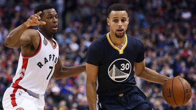 教练走到他 教练走到他